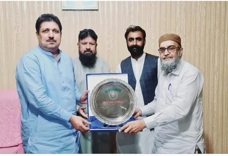 HRPF presenting appreciation to GEPCO officials