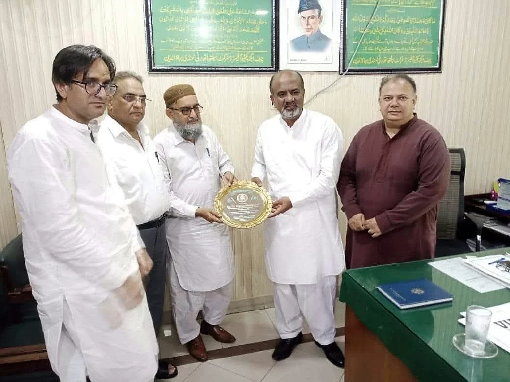 HRPF presenting appreciation to the Director General of Health
